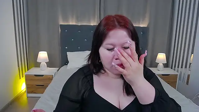 EvaNova  online show from 12/19/25, 04:19