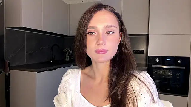 Snapshot of MagdaLavezzo chatting on 11/15/25, 07:27 MagdaLavezzo online show from 11/15/25, 07:27