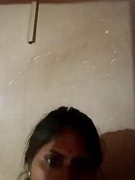 Snapshot of Maya_mohni chatting on 05/20/26, 12:55 Maya mohni online show from 05/20/26, 12:55