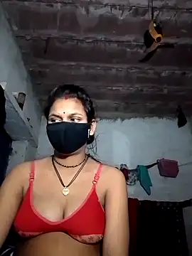 Snapshot of LOVE_FI95 chatting on 11/12/25, 03:23 LOVE FI95 online show from 11/12/25, 03:23