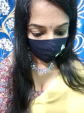 Honeya96 online show from 12/18/25, 05:08