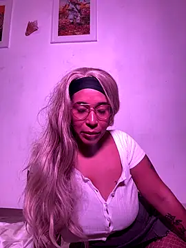 CaneliitaBlaze online show from 11/10/25, 09:58