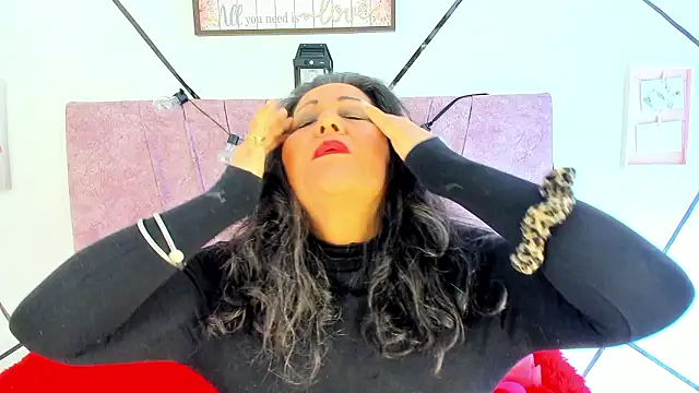 Victoriaa Anderson online show from 02/05/26, 08:13