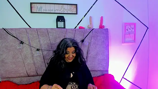 Victoriaa Anderson online show from 02/19/26, 08:38