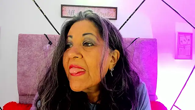 Victoriaa Anderson online show from 02/23/26, 09:23