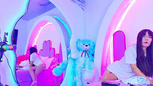 BunnySexyy18 online show from 04/13/26, 03:23