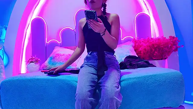 Snapshot of BunnySexyy18 chatting on 07/10/26, 03:11 BunnySexyy18 online show from 07/10/26, 03:11