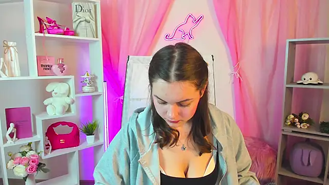 FrancescaCavaliere online show from 03/20/26, 11:26