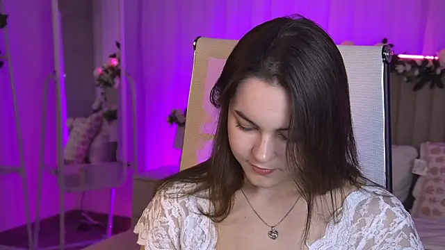 Snapshot of FrancescaCavaliere chatting on 06/01/26, 09:44 FrancescaCavaliere online show from 06/01/26, 09:44