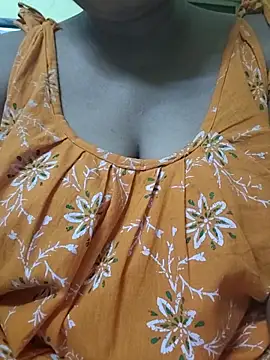 hotjuhi8 online show from 11/13/25, 06:29