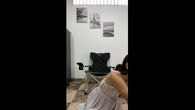 Romeoandjulietta online show from 11/24/25, 03:56