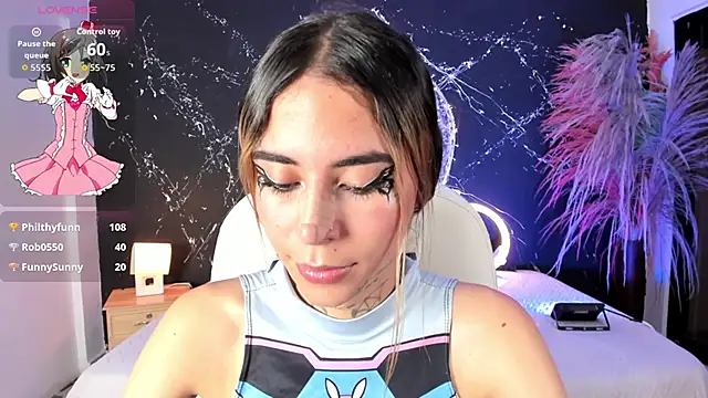 Snapshot of bellacrawford_ chatting on 12/01/25, 06:07 bellacrawford online show from 12/01/25, 06:07