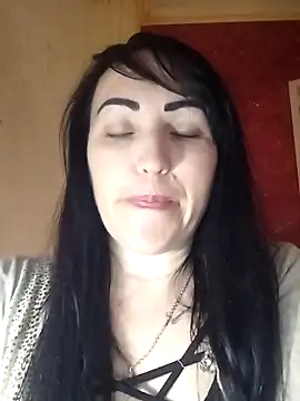 ArianaXFresh online show from 11/28/25, 11:13