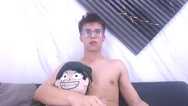 Liam York  online show from 03/05/26, 02:29