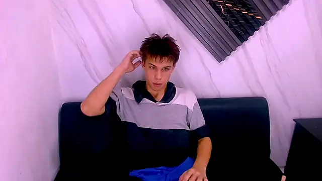 Liam York  online show from 04/08/26, 04:23