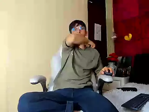 ElanGiraldo online show from 02/28/26, 10:44