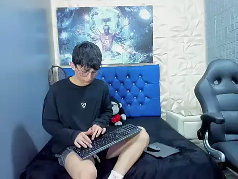 ElanGiraldo online show from 03/13/26, 11:33