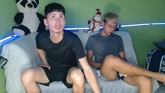 Kurt williams1 online show from 12/22/25, 03:53