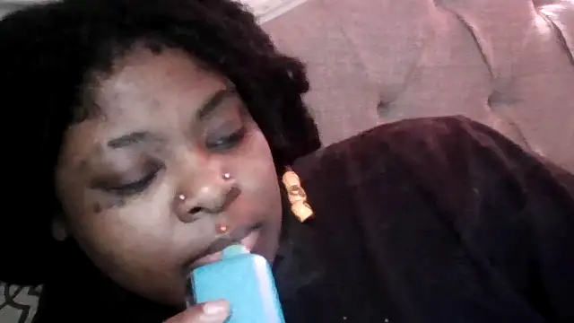 Dusaa  online show from 12/19/25, 03:52