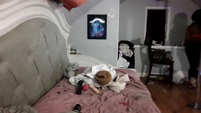 Dusaa  online show from 12/20/25, 03:57