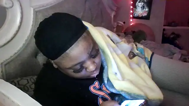 Dusaa  online show from 02/15/26, 07:51