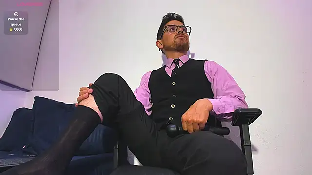 Prince1 dark online show from 11/30/25, 05:55