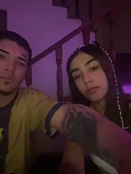 Snapshot of Babyzinha420 chatting on 11/11/25, 04:01 Babyzinha420 online show from 11/11/25, 04:01