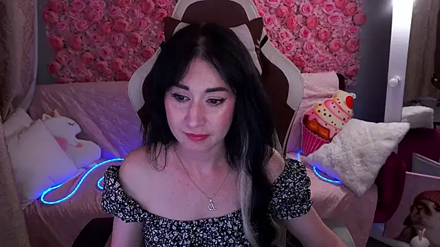 CarolinaaFoxyyy online show from 05/20/26, 06:47