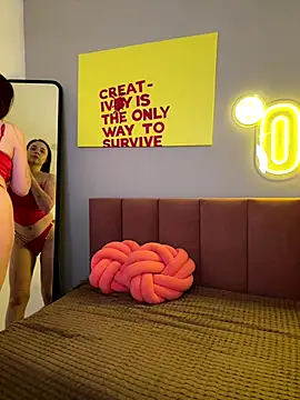 Erica Nelson online show from 11/21/25, 01:37