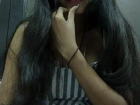 SEXY PRIYA83 online show from 04/01/26, 01:34