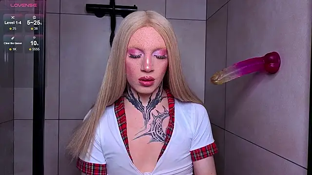 Snapshot of 1lola4ka chatting on 02/04/26, 02:56 1lola4ka online show from 02/04/26, 02:56