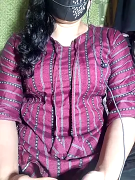 HotGirl23231 online show from 05/03/26, 06:14