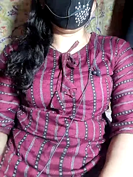 HotGirl23231 online show from 05/04/26, 06:59