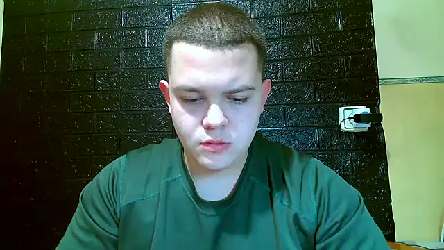 Snapshot of CuteButNaughty_ chatting on 11/26/25, 07:59 CuteButNaughty online show from 11/26/25, 07:59