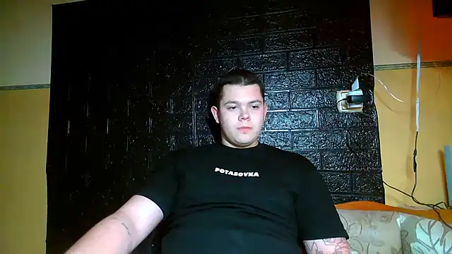 CuteButNaughty  online show from 02/05/26, 09:08