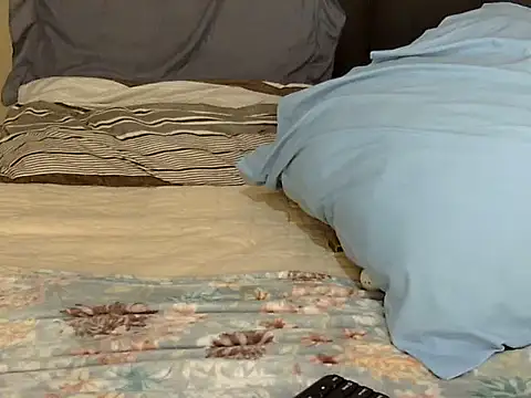 Snapshot of bigsexymama2 chatting on 01/17/26, 07:35 bigsexymama2 online show from 01/17/26, 07:35