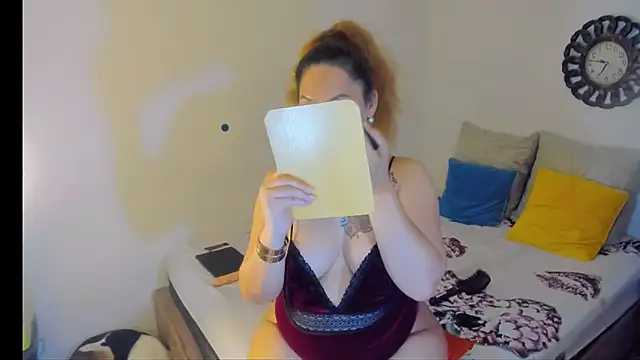 hotcassy online show from 02/17/26, 07:49