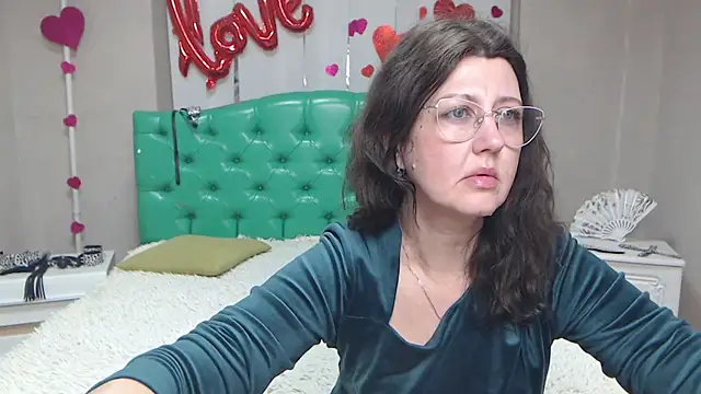 Snapshot of RoseHille chatting on 04/28/26, 05:07 RoseHille online show from 04/28/26, 05:07