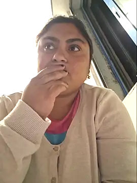 Snapshot of 12dariea chatting on 11/09/25, 05:33 12dariea online show from 11/09/25, 05:33