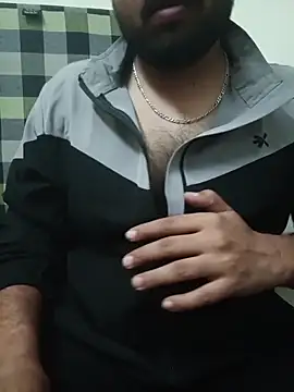 Snapshot of MrToxxic chatting on 11/18/25, 05:28 MrToxxic online show from 11/18/25, 05:28