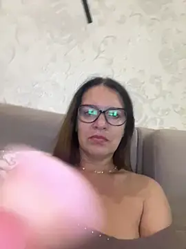 Snapshot of Milana8263 chatting on 07/11/26, 07:05 Milana8263 online show from 07/11/26, 07:05