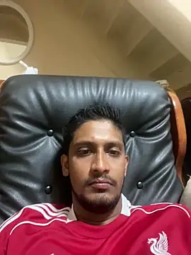 boy50670 online show from 11/09/25, 07:56