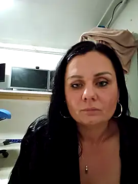 Snapshot of Always_foryou chatting on 11/10/25, 08:52 Always foryou online show from 11/10/25, 08:52