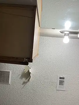 Snapshot of Nateishim chatting on 11/14/25, 12:37 Nateishim online show from 11/14/25, 12:37