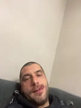 Kinkycouple142 online show from 04/11/26, 06:34