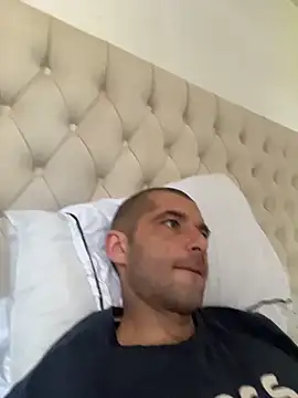 Kinkycouple142 online show from 04/20/26, 02:31