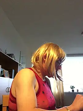 simone xdressing online show from 12/18/24, 02:06