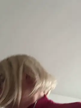 simone xdressing online show from 02/10/25, 02:16