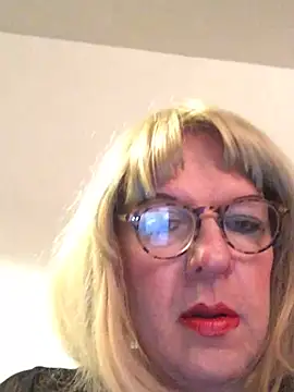 simone xdressing online show from 02/25/26, 12:31