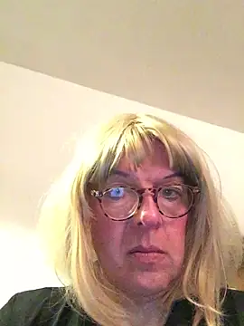 simone xdressing online show from 03/01/26, 08:33